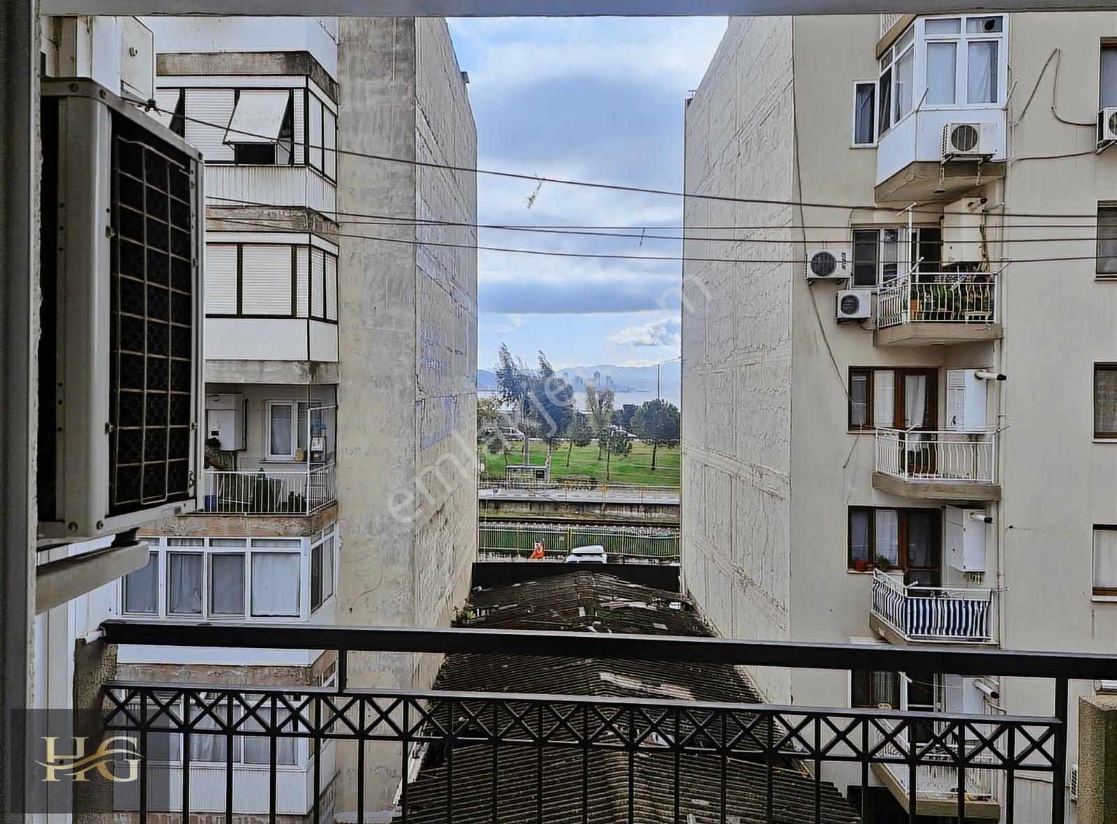 Bayraklı F.edip Baksı Mah. Deniz Manzaralı&eşyalı Kiralık Daire - Görsel 10