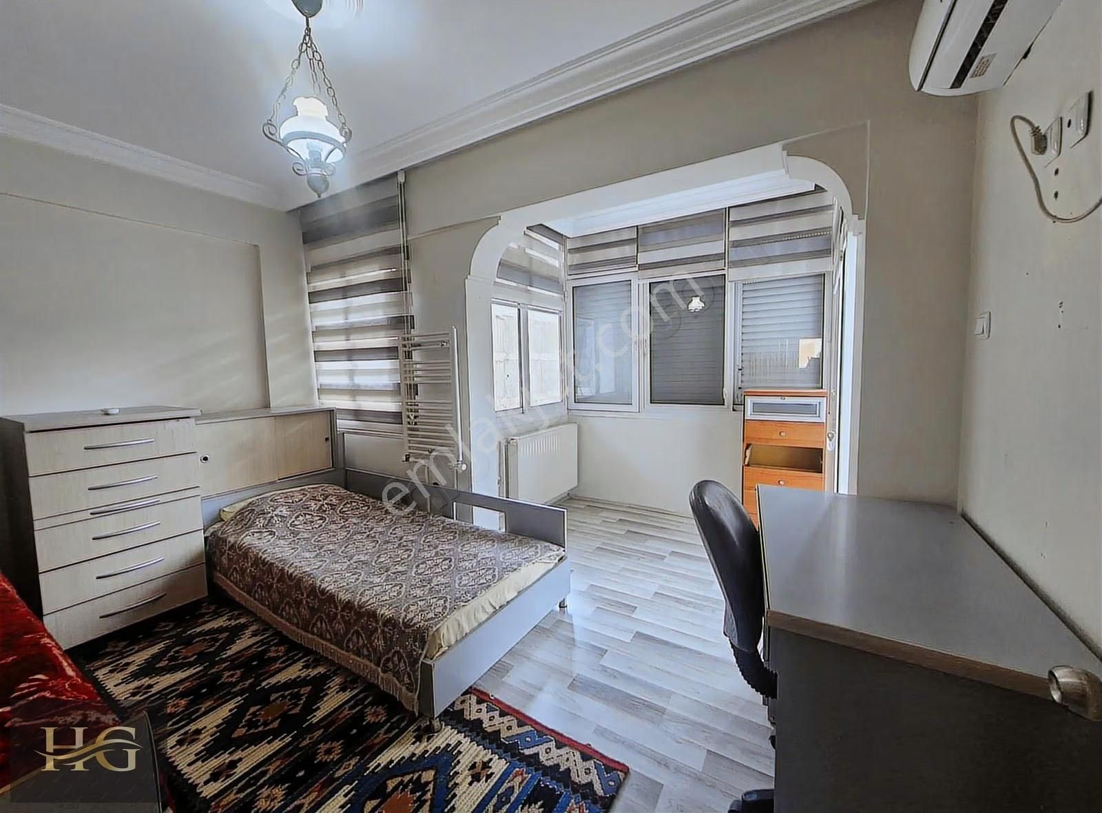 Bayraklı F.edip Baksı Mah. Deniz Manzaralı&eşyalı Kiralık Daire - Görsel 3