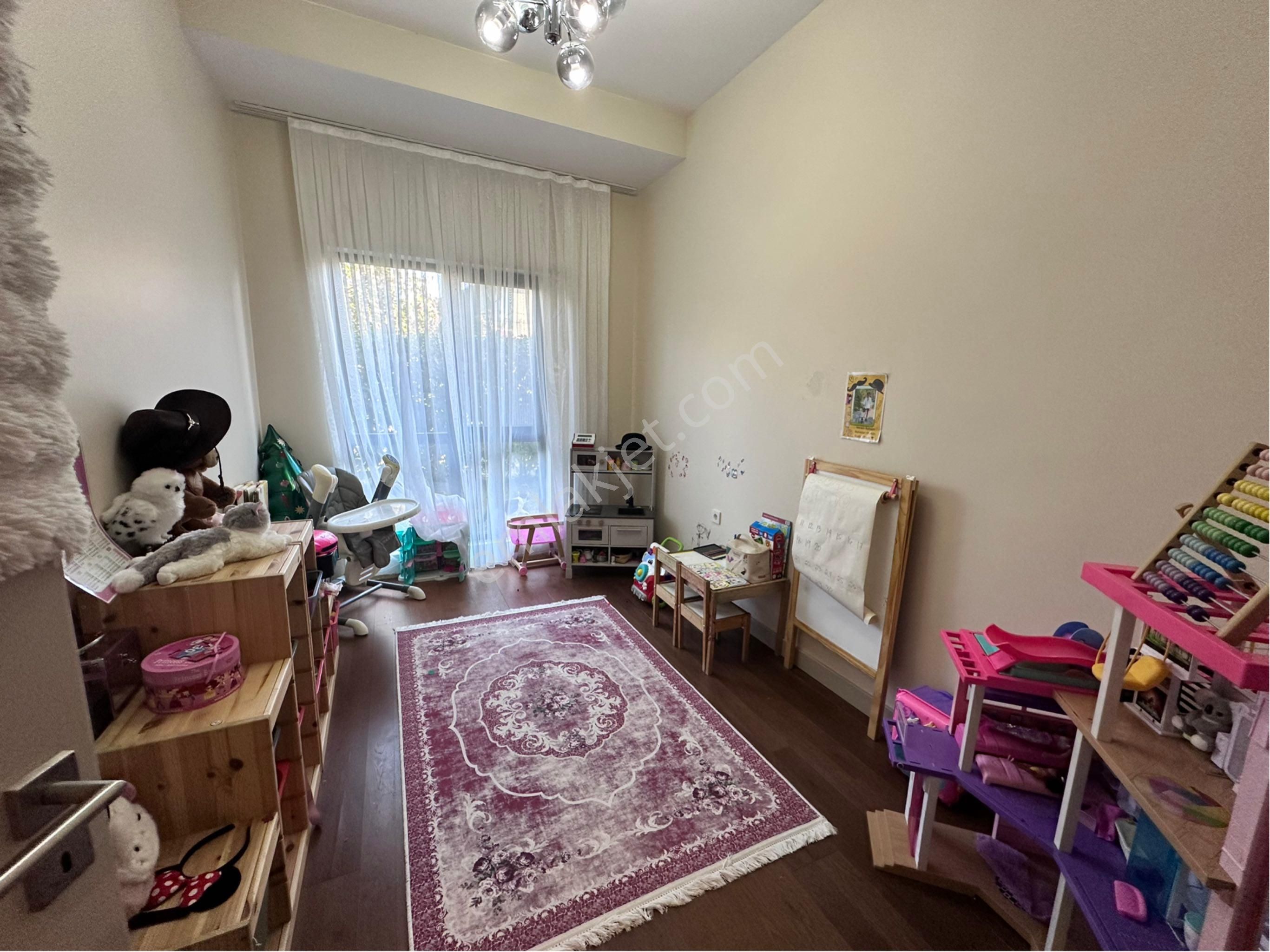 Sevcan Remax Nef Bahçelievler 87m2 Özel Teras&bahçeli Mimari Tasarımlı Bahçekatı 4,5+1 - Görsel 19