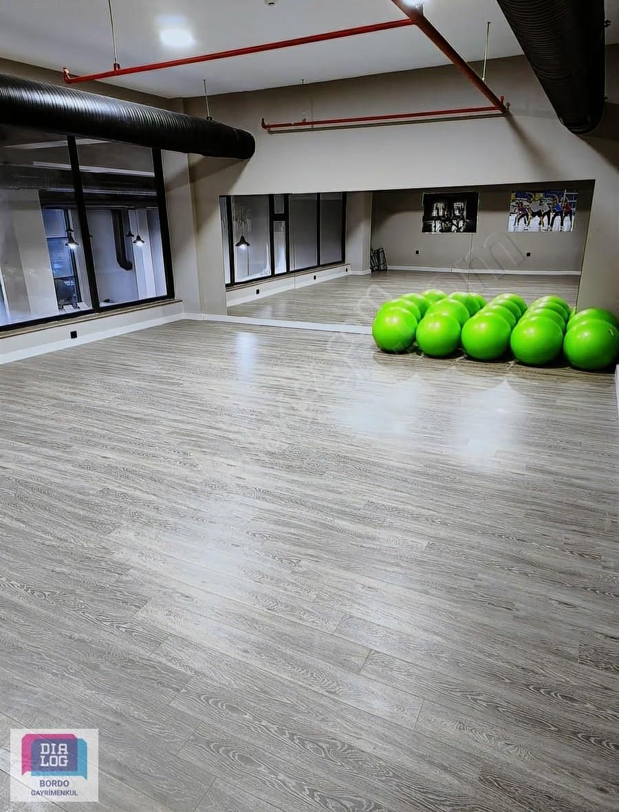 Bordo Modernde 7/24 Güv. Sitede 4,5+1 Boş Satılık Daire - Görsel 25