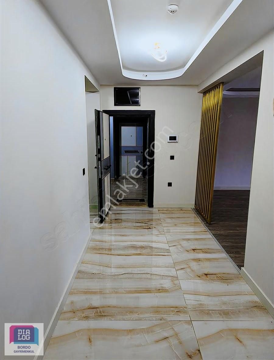 Bordo Modernde 7/24 Güv. Sitede 4,5+1 Boş Satılık Daire - Görsel 8