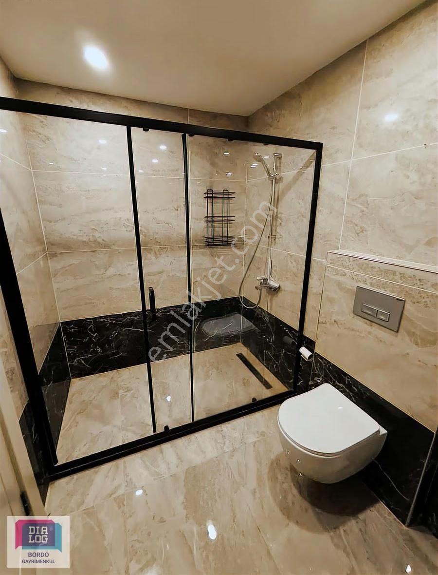 Bordo Modernde 7/24 Güv. Sitede 4,5+1 Boş Satılık Daire - Görsel 12