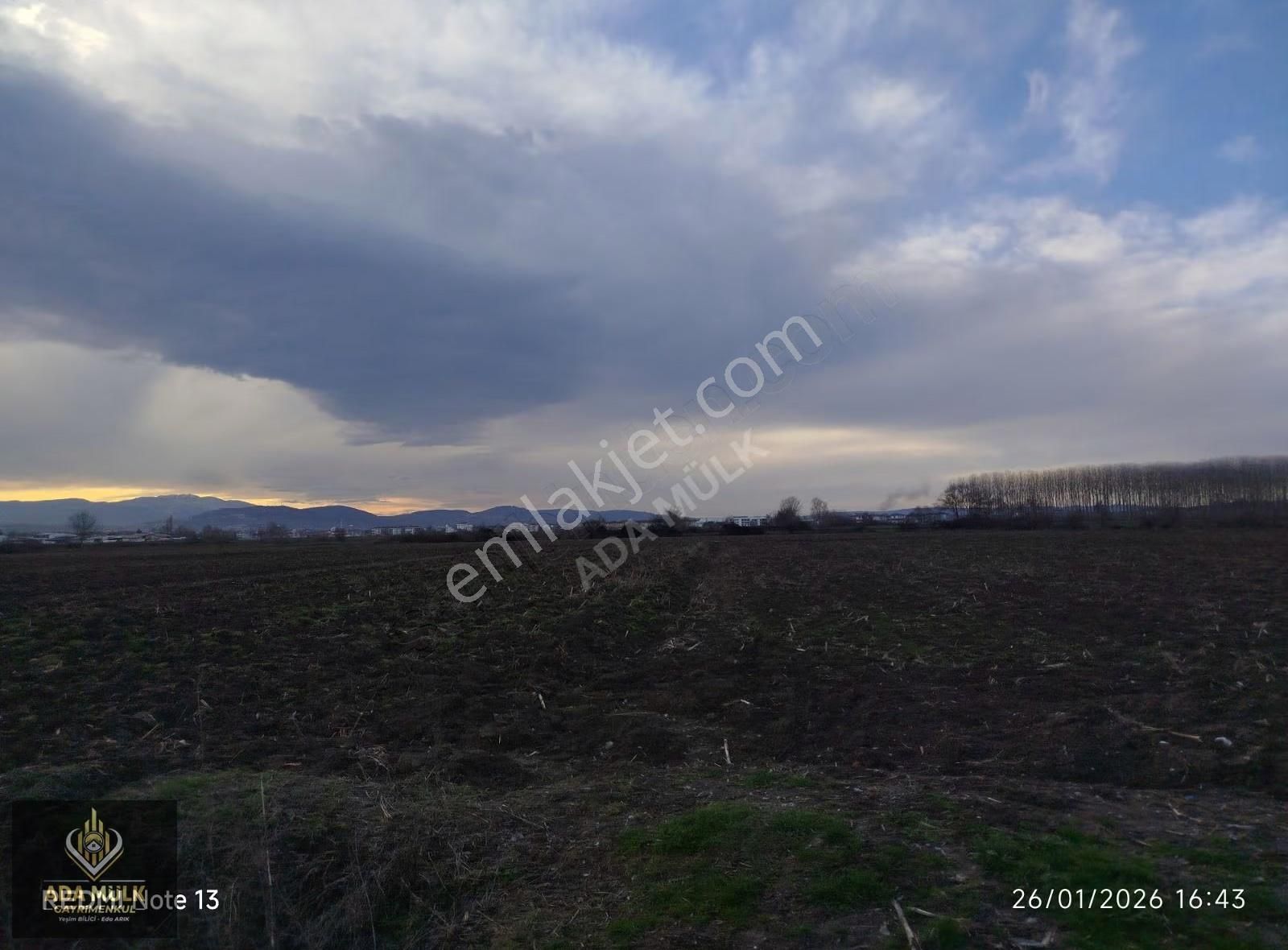 Kentleşmenin Kalbinde,prim Potansiyeli Yüksek Tarla - Görsel 3