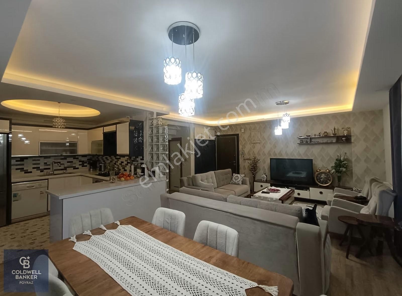 Menderes Coldwell Banker Poyraz'dan Geniş Kullanışlı 4+1 Villa - Görsel 4