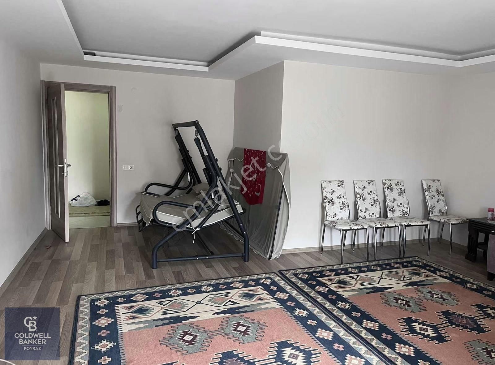 Menderes Mithatpaşa Mahallesi | Pazaryeri Yakını 3+1 Daire