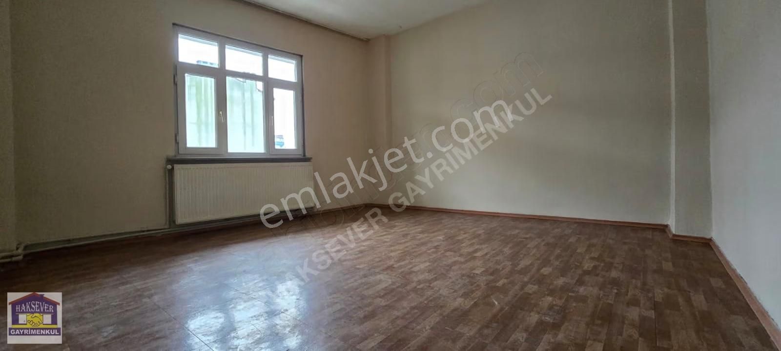 Haksever Gayrimenkul'den Cadde Üzeri 2+1 90m2 Satılık Ara Kat