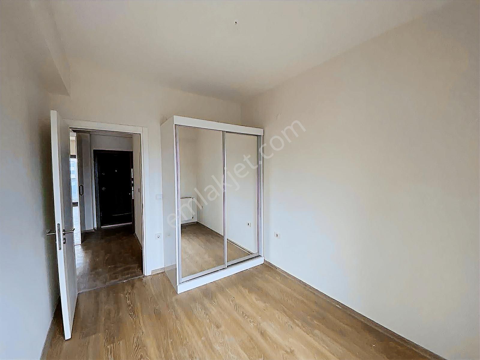 Torbalı Yedieylül Mah Havuzlu Sitede Kiralık 1+1 Ara Kat Daire - Görsel 25