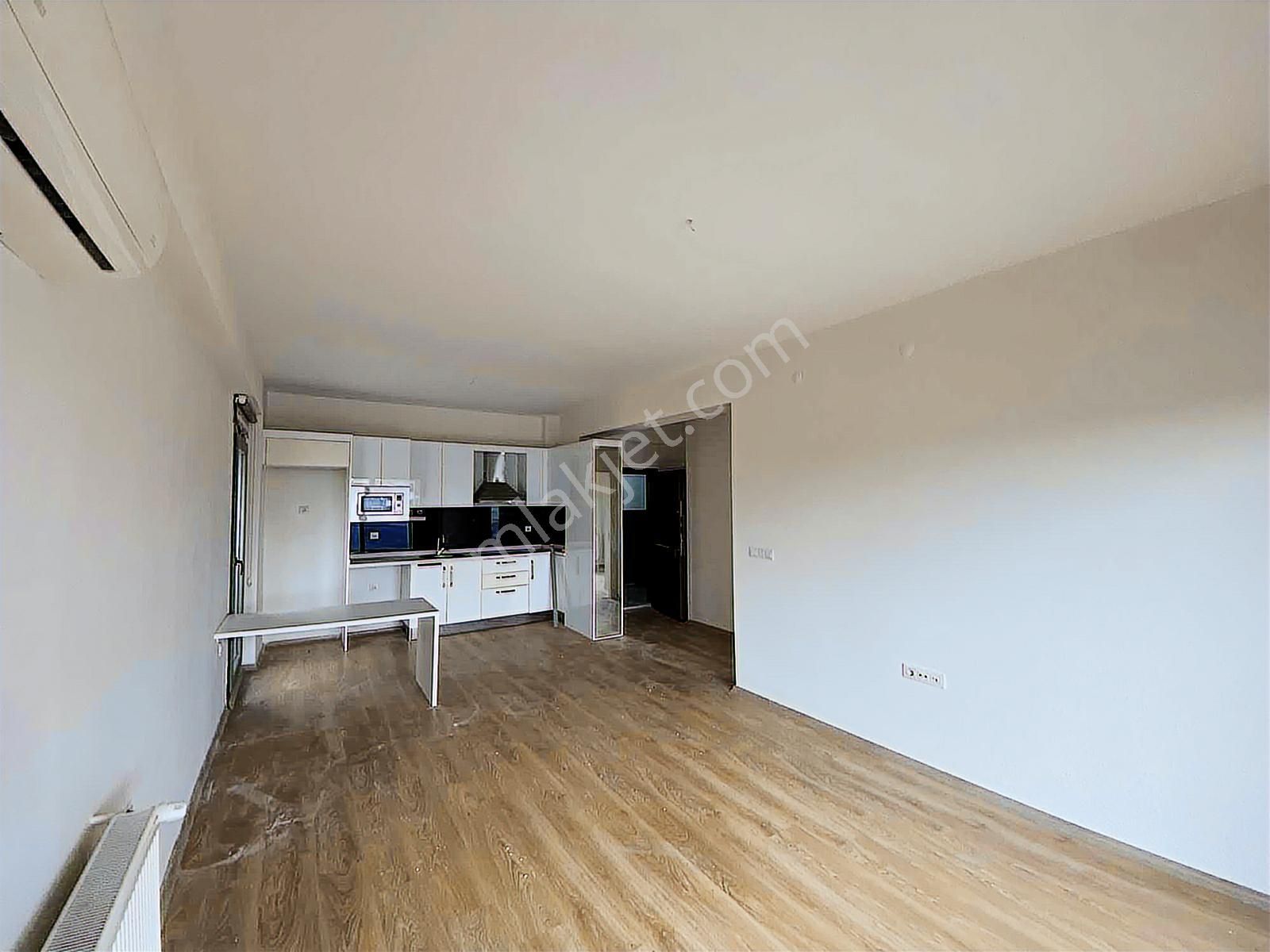 Torbalı Yedieylül Mah Havuzlu Sitede Kiralık 1+1 Ara Kat Daire - Görsel 13