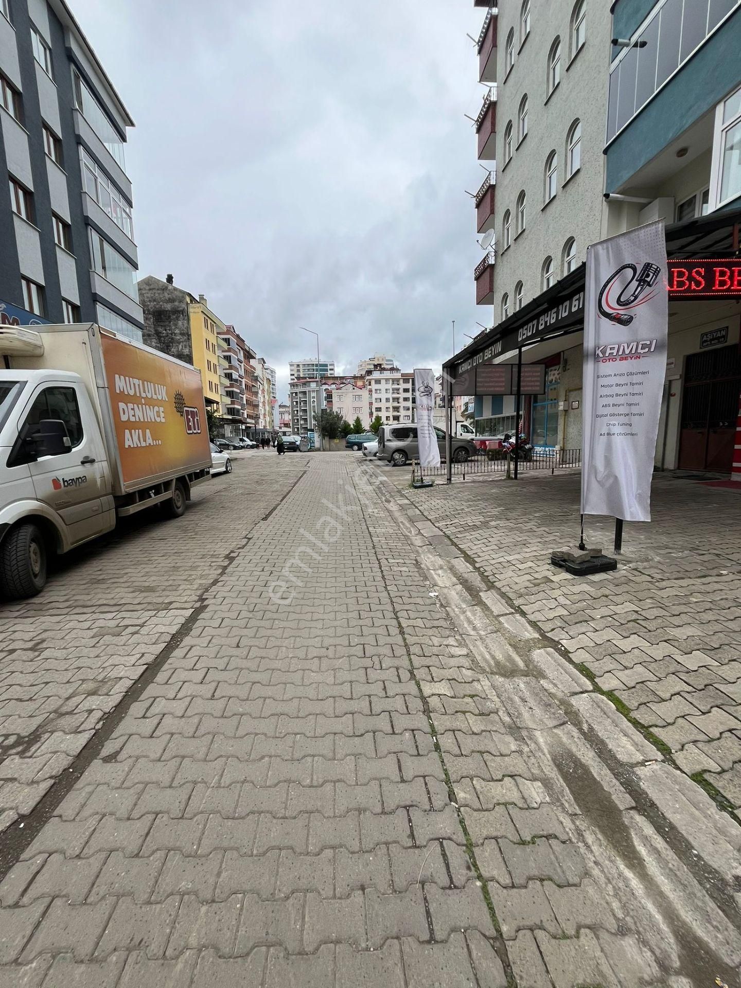 Söğütlü Masrafsız Ana Caddede 3+1 Satılık - Görsel 3