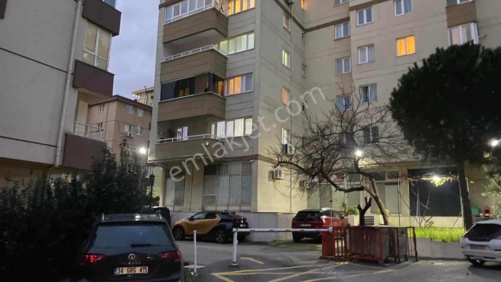 Kozyatağı Sümko Sitesi Çok Geniş 3+1 - Görsel 3