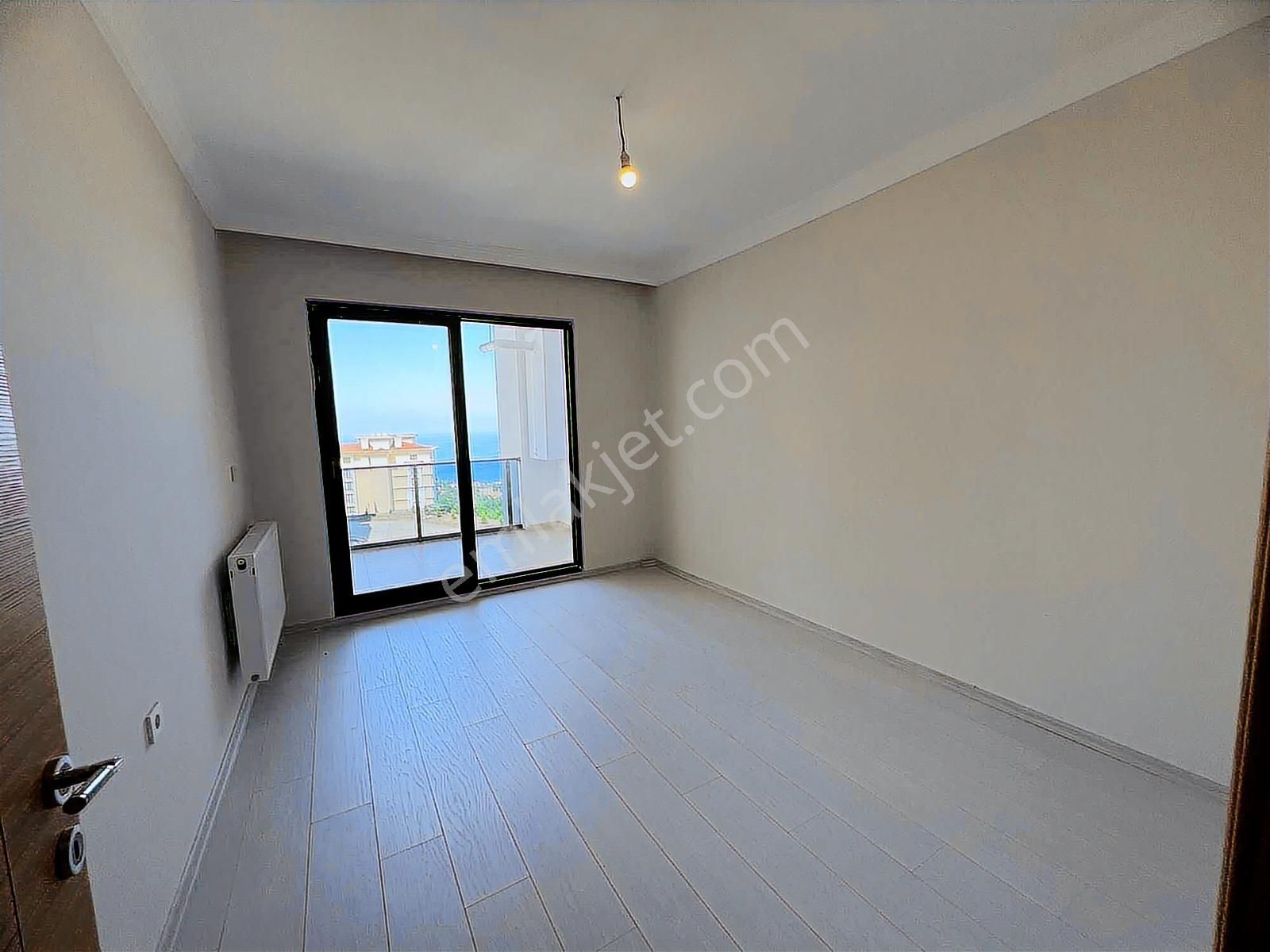 Trabzon Pelitlide Geniş Daire - Görsel 19