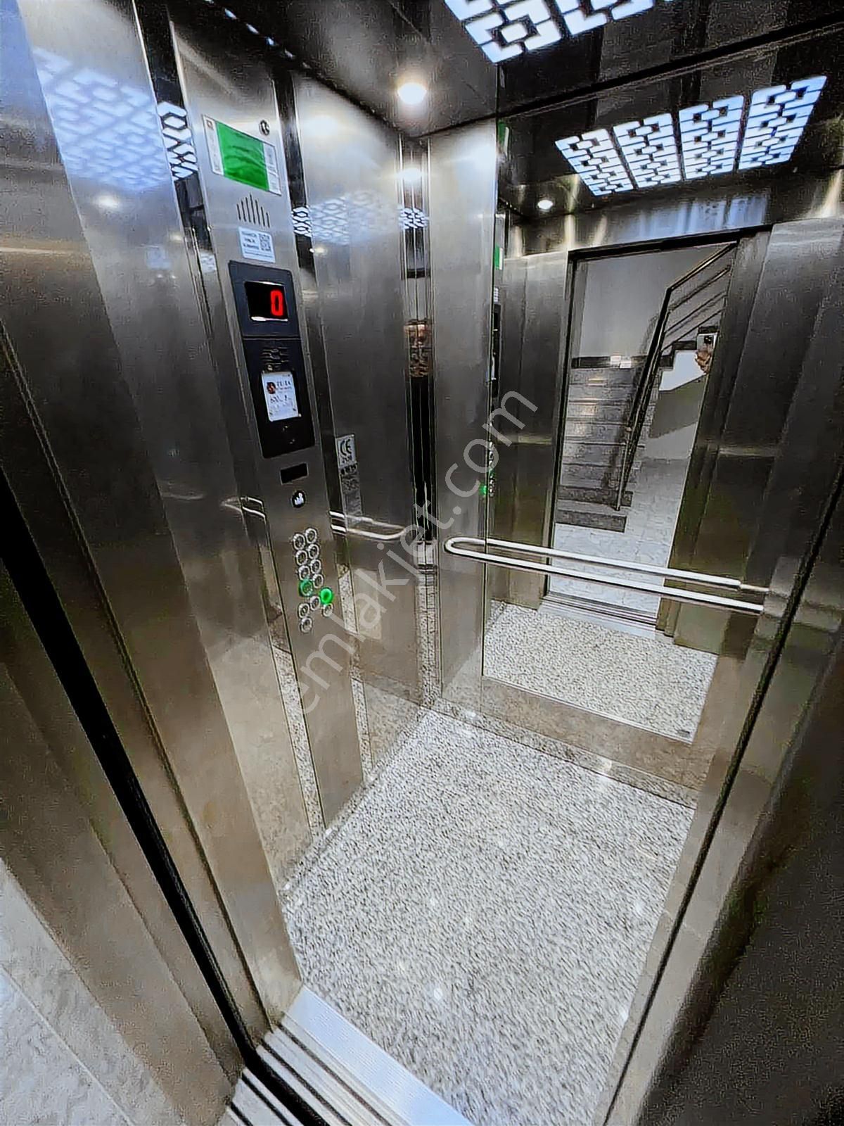 Trabzon Pelitlide Geniş Daire - Görsel 14