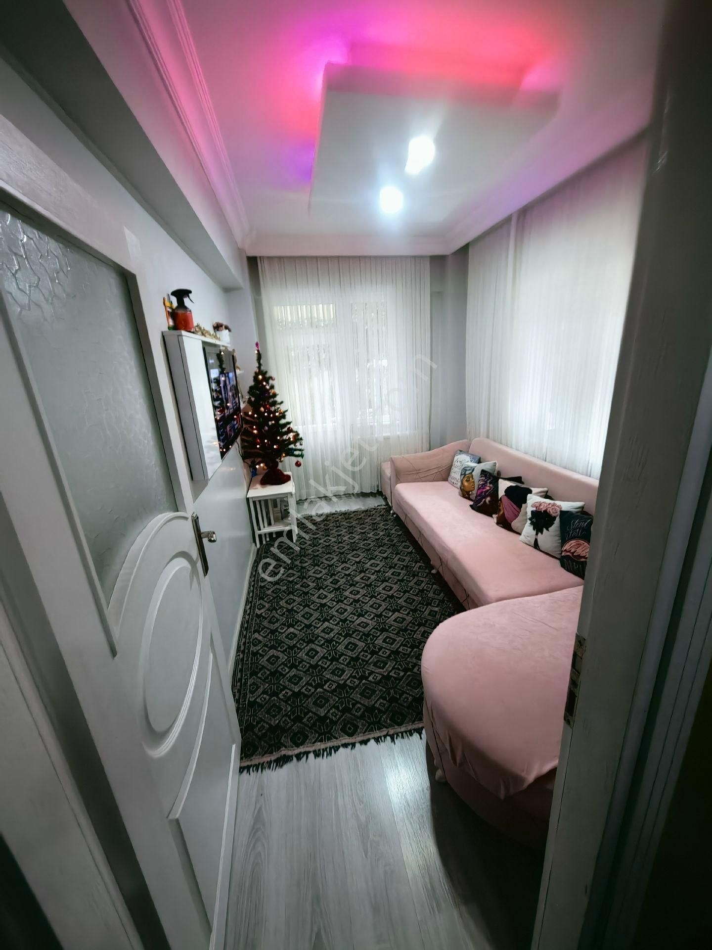 Şehrin Kalbinde Müstak Tadinda Geniş Bahçeli & Keyif Verandalı 2+1 Bahce Kati - Görsel 6