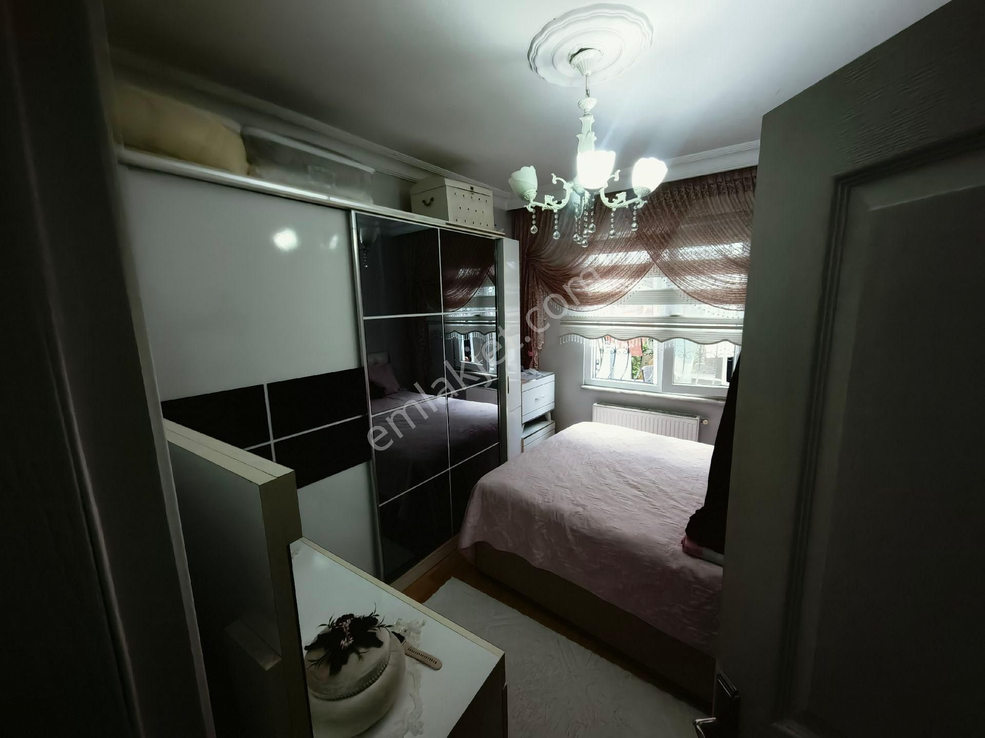 Şehrin Kalbinde Müstak Tadinda Geniş Bahçeli & Keyif Verandalı 2+1 Bahce Kati - Görsel 13