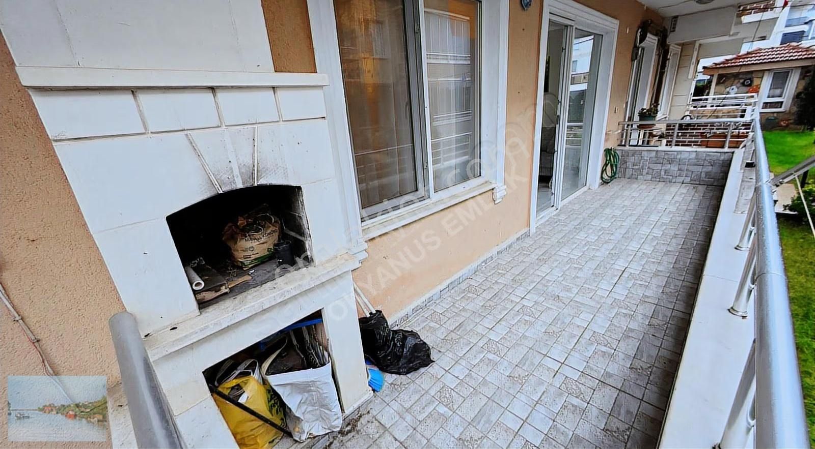 Karasu'da Havuzlu Sitede Denize Yakın, Emsalsiz 1+1 Daire