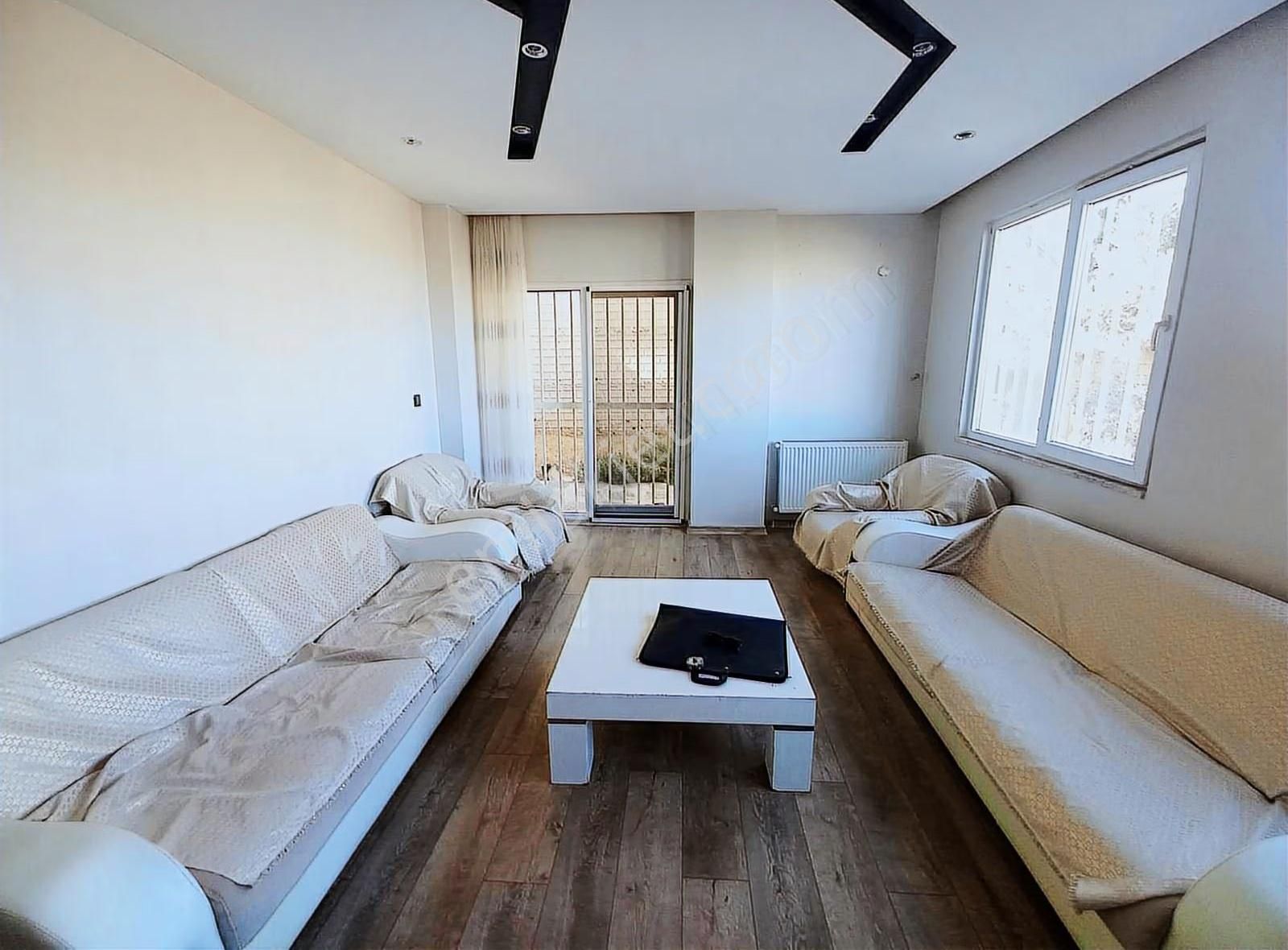 Kültür Emlaktan Fuara Yakın Ful Eşyalı 2+0 Kiralık Bahçe Katı - Görsel 3