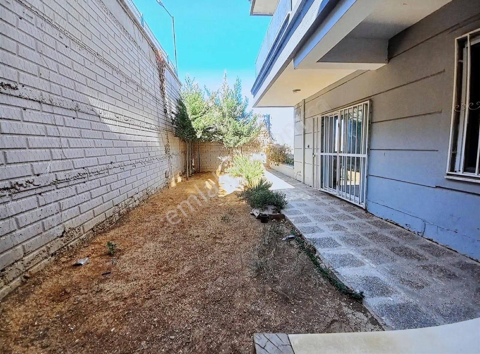 Kültür Emlaktan Fuara Yakın Ful Eşyalı 2+0 Kiralık Bahçe Katı - Görsel 14