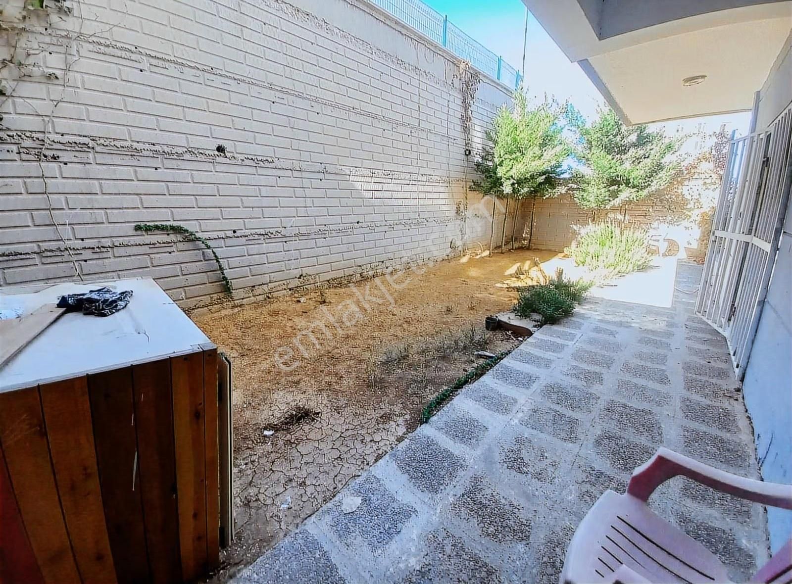 Kültür Emlaktan Fuara Yakın Ful Eşyalı 2+0 Kiralık Bahçe Katı - Görsel 23