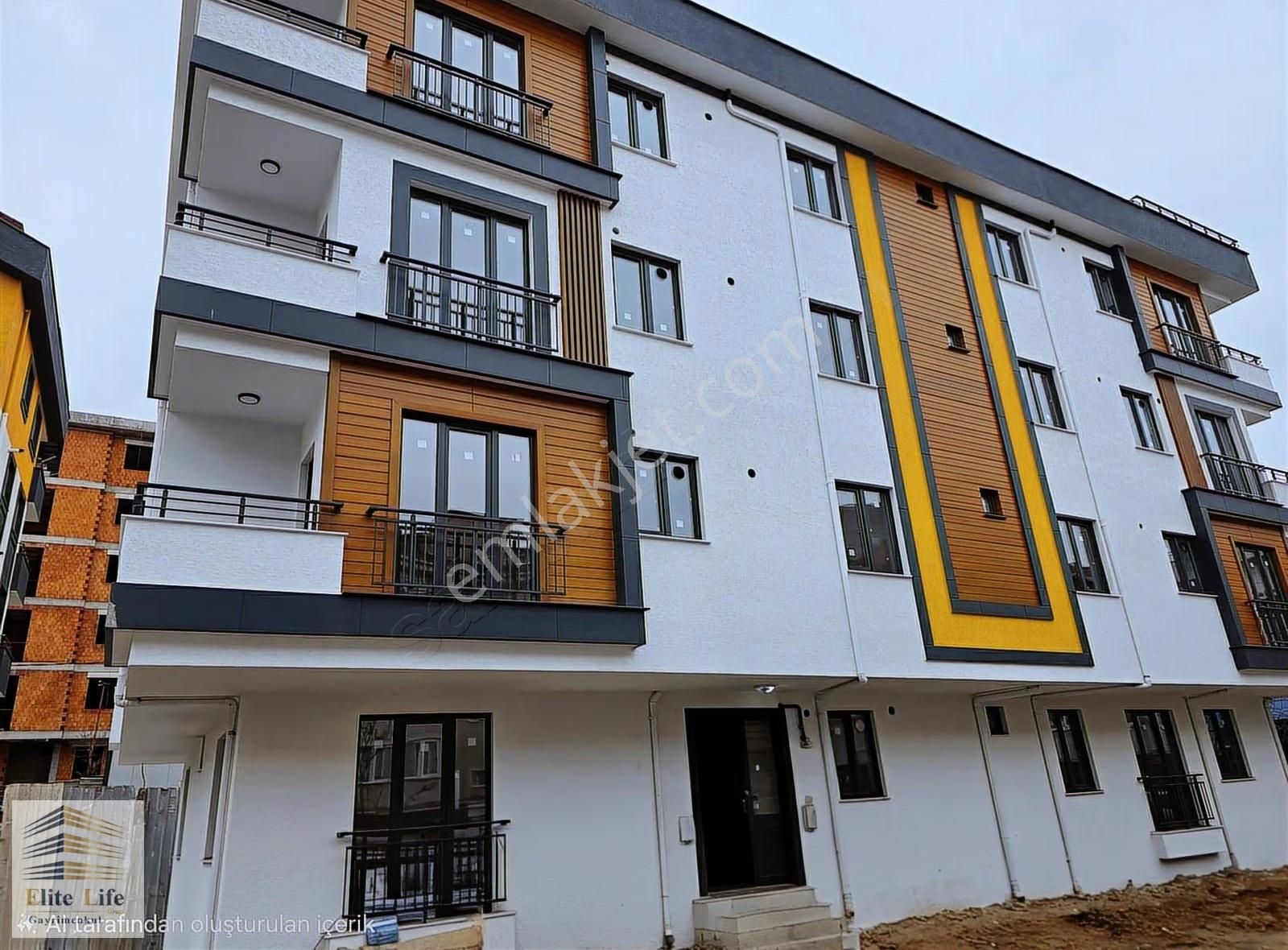 Sancaktepe Atatürk Mahallesinde Kapalı Otoparklı 1+1 Daire