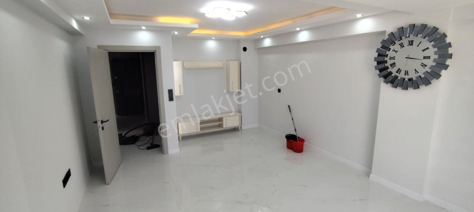 İlbadı Mahallesinde Kombili Yerden Isıtmalı Daire - Görsel 9