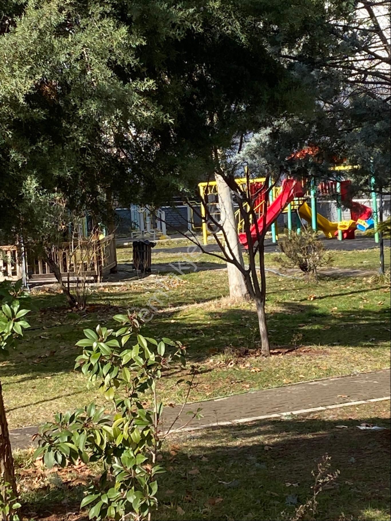 Diyarbakır Bagcılar Bölgesi Satılık 2+1 Giriş Kat Daire