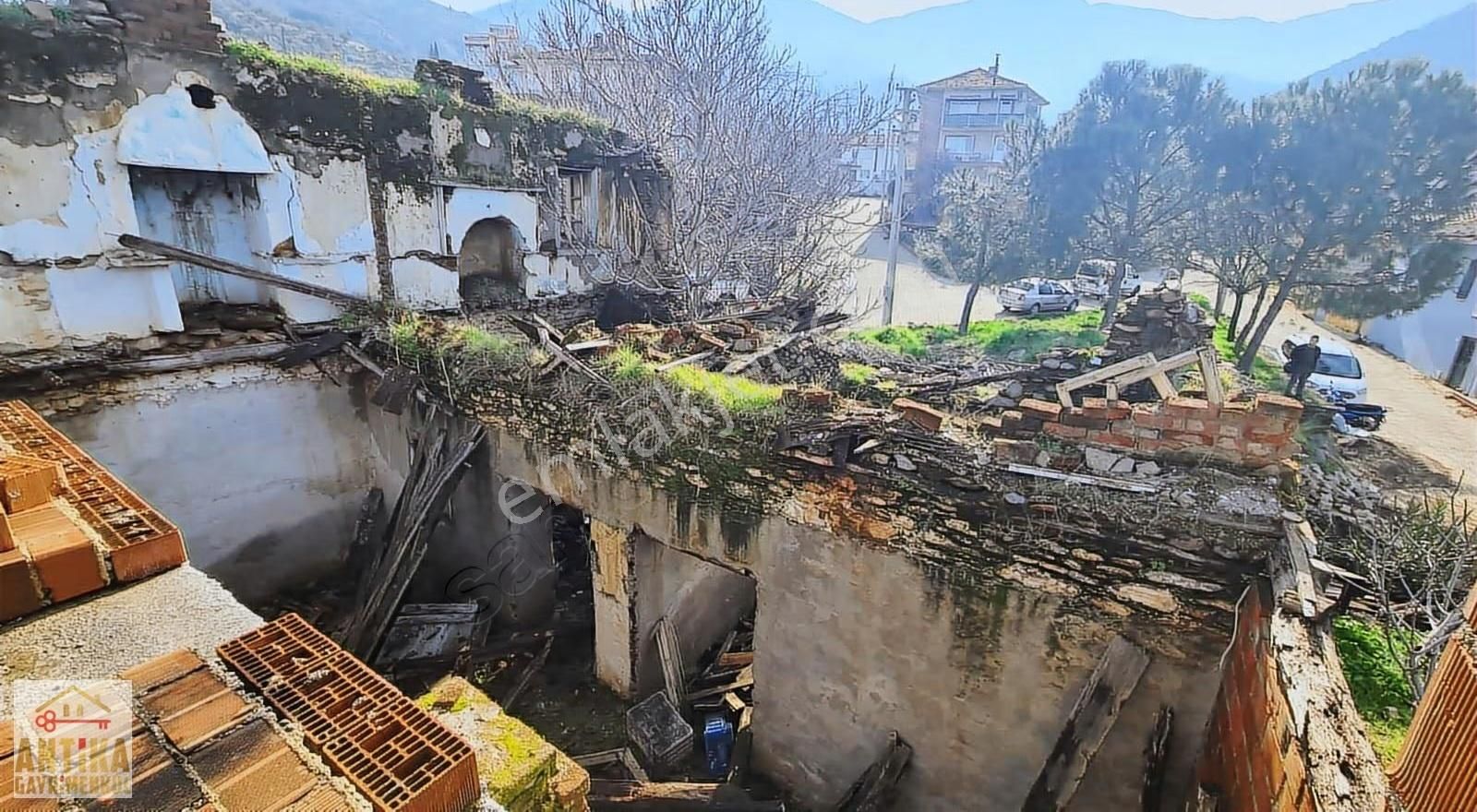 Antika Gayrimenkulden Bademli Mahallesinde İmarlı Satılık Arsa - Görsel 2