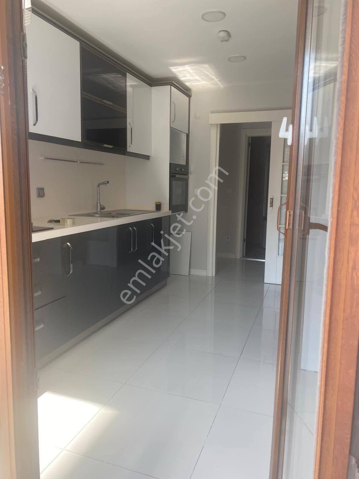 Büşra Gayrimenkulden Lüx Daire 3+1 Kat3 Site İçinde 145m2 Ebeveyin Banyolu Giyinme Odalı - Görsel 35