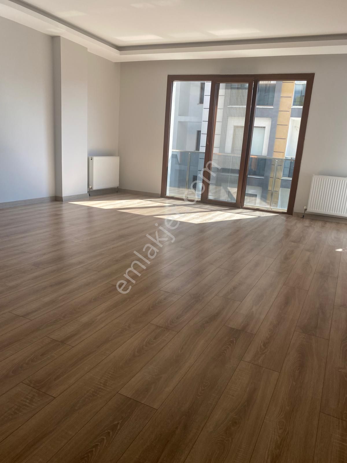 Büşra Gayrimenkulden Lüx Daire 3+1 Kat3 Site İçinde 145m2 Ebeveyin Banyolu Giyinme Odalı - Görsel 20