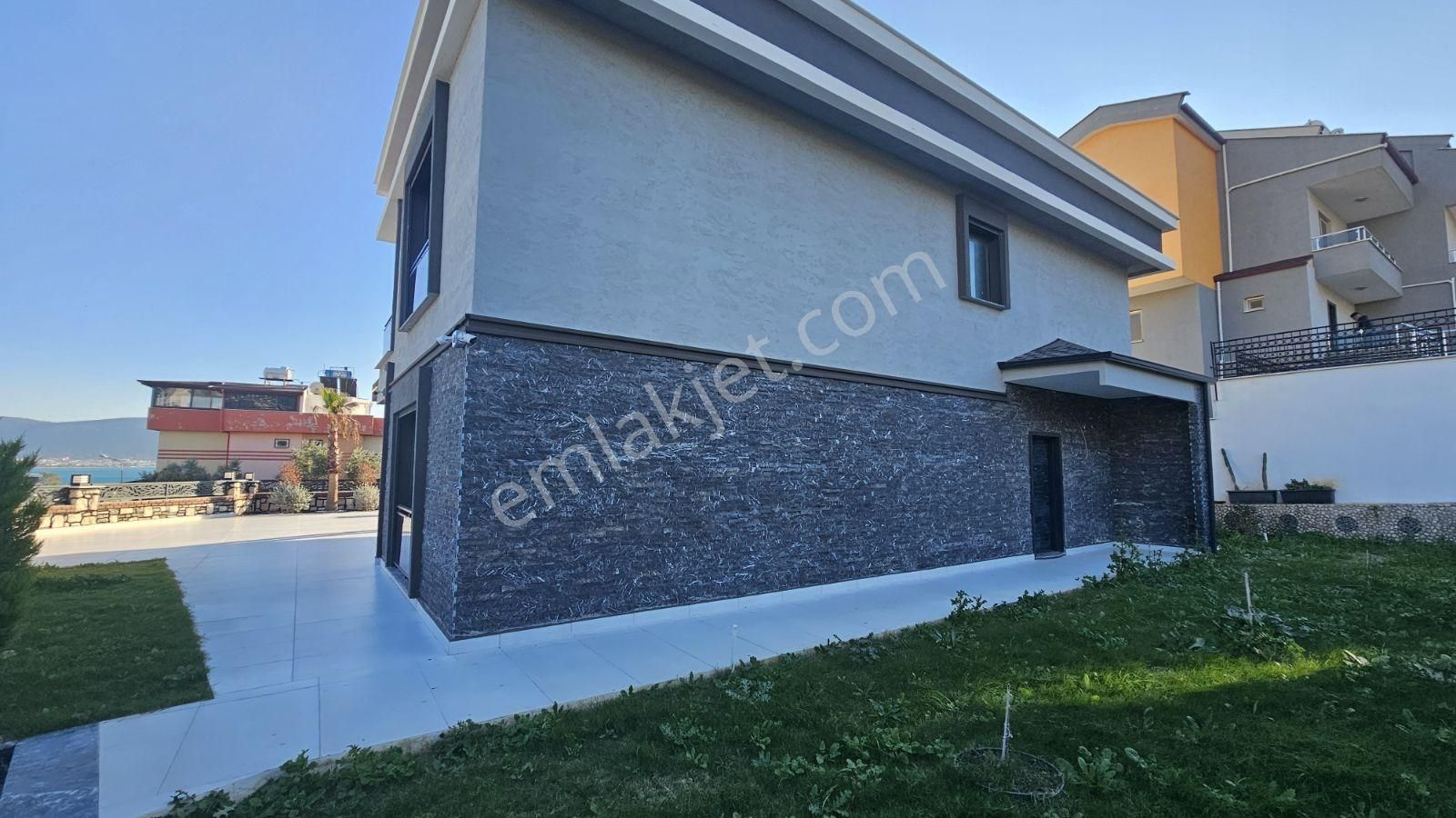 Akbükte Deniz Manzaralı Lüks 4+1 Müstakil Villa - Görsel 7