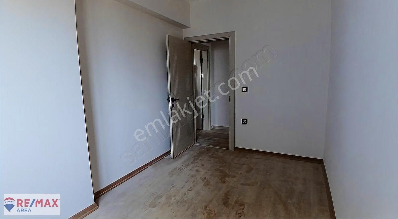 Remax Area Nilüfer Kayapa Kızılcık Mahallesi Kiralık 3+1 Daire - Görsel 3