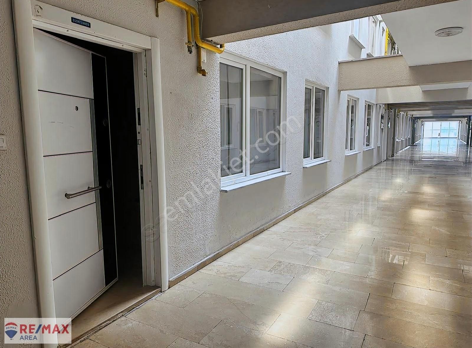 Remax Area'da Kurumsal Kullanıma Uygun 100m2 Kiralık Ofis - Görsel 22
