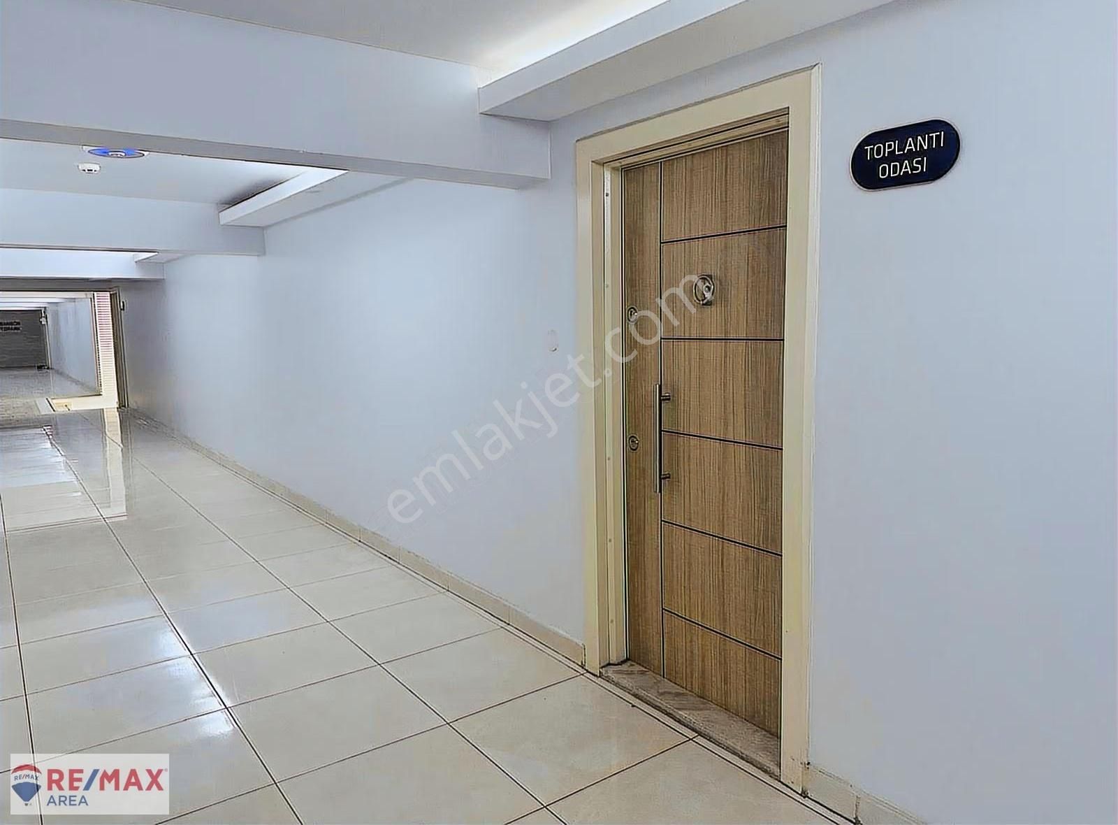 Remax Area'da Kurumsal Kullanıma Uygun 100m2 Kiralık Ofis - Görsel 26