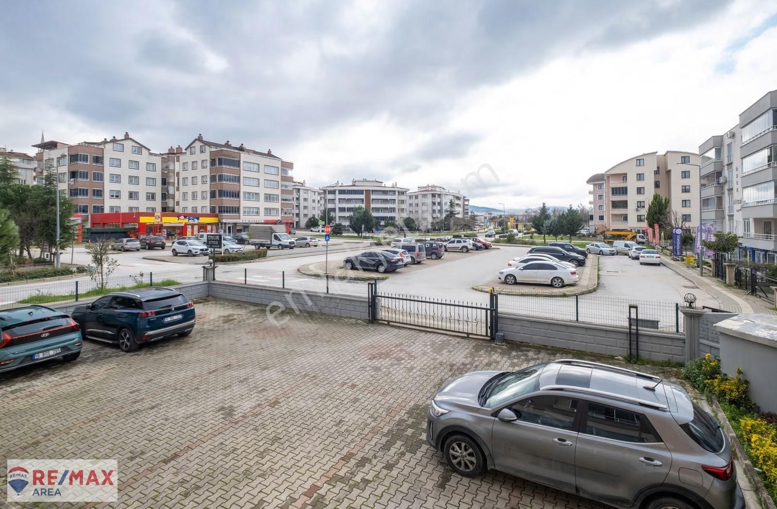 Remax Area Dan Demirci De Satılık 3+1 Geniş Köşe Daire - Görsel 11