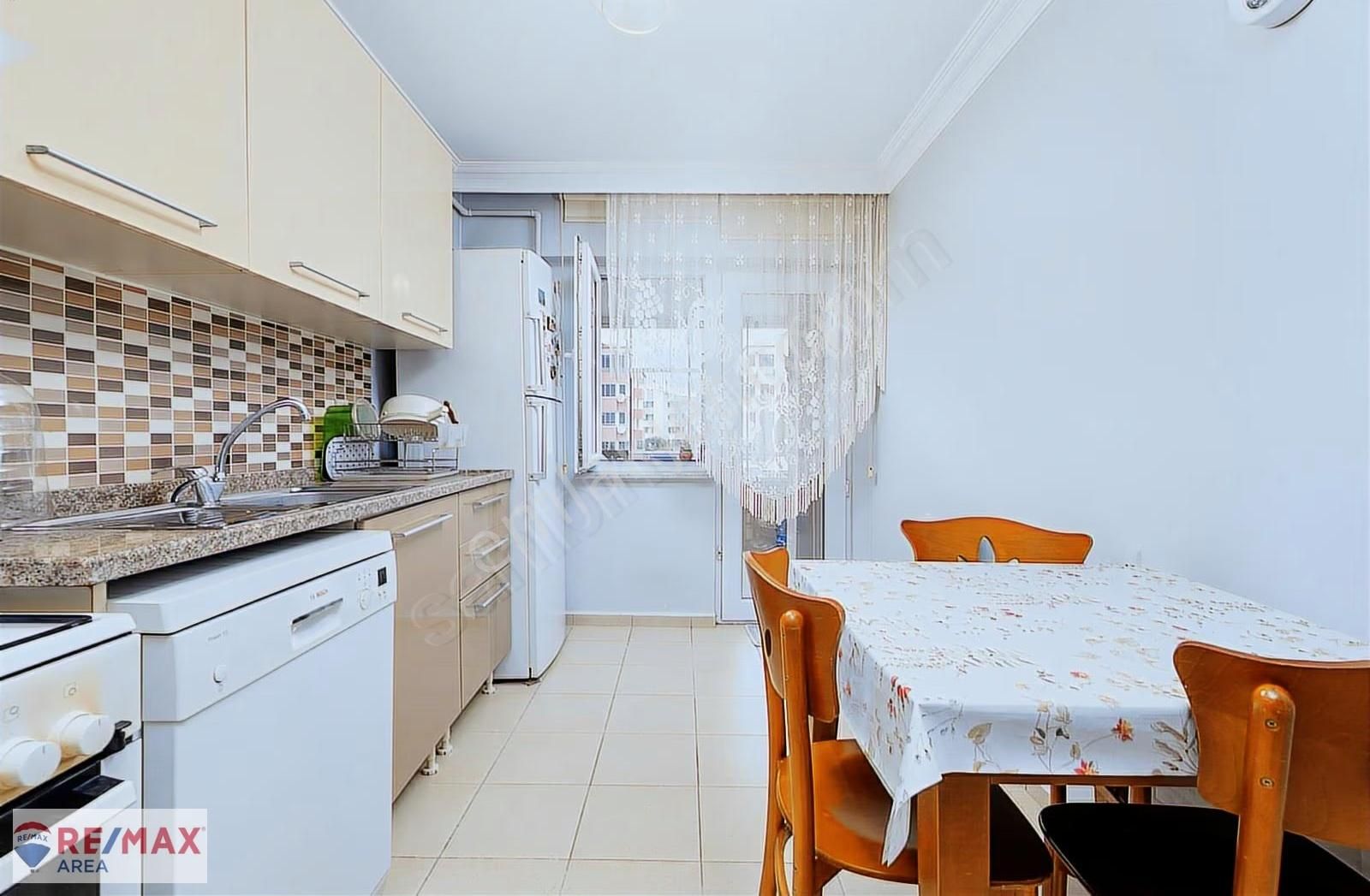 Remax Area Dan Demirci De Satılık 3+1 Geniş Köşe Daire - Görsel 23