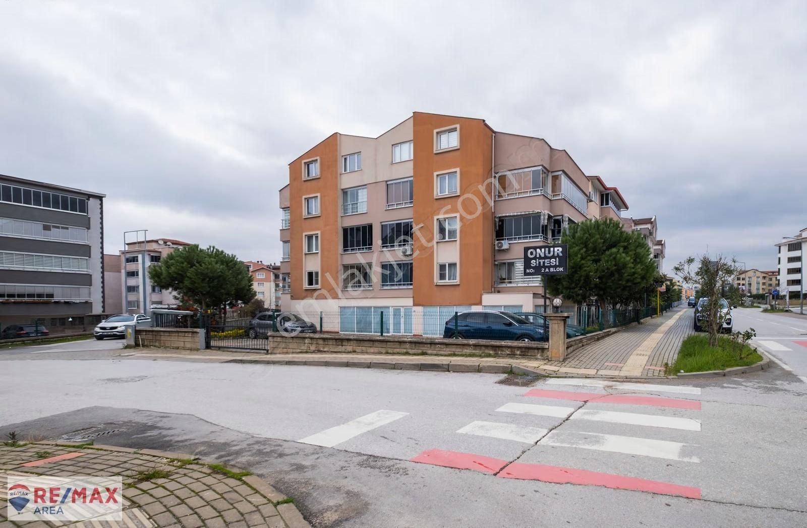 Remax Area Dan Demirci De Satılık 3+1 Geniş Köşe Daire - Görsel 5