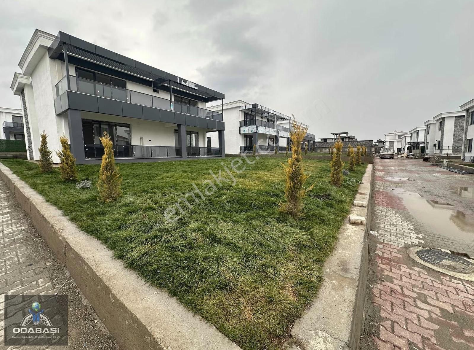 450 Evler Ulaş Yapı Satılık Dubleks Villa