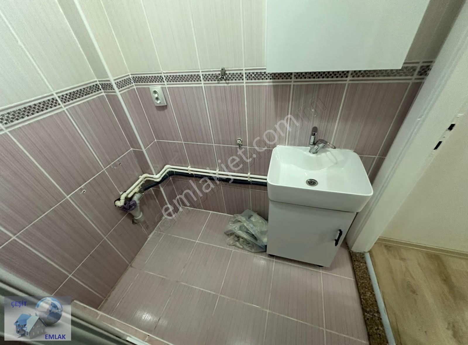 Çeşit Emlak Mahmutbey Cad Yakını 2009 Yapımı 1+1 65m2 Kiralık - Görsel 17