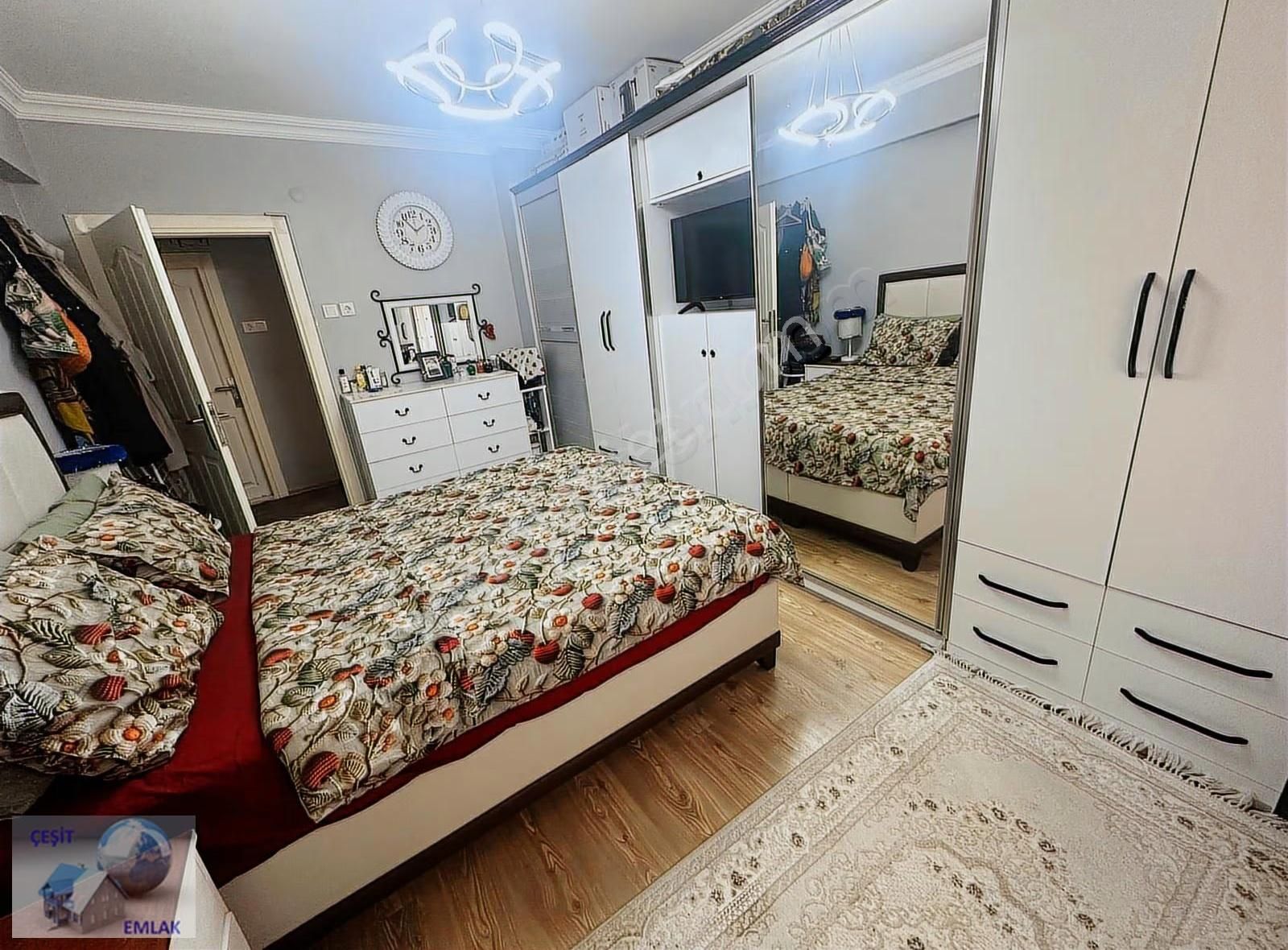 Çeşit Emlak Haznedar Mah De Ful Yapılı 2+1 100m2 Arakat Daire - Görsel 5