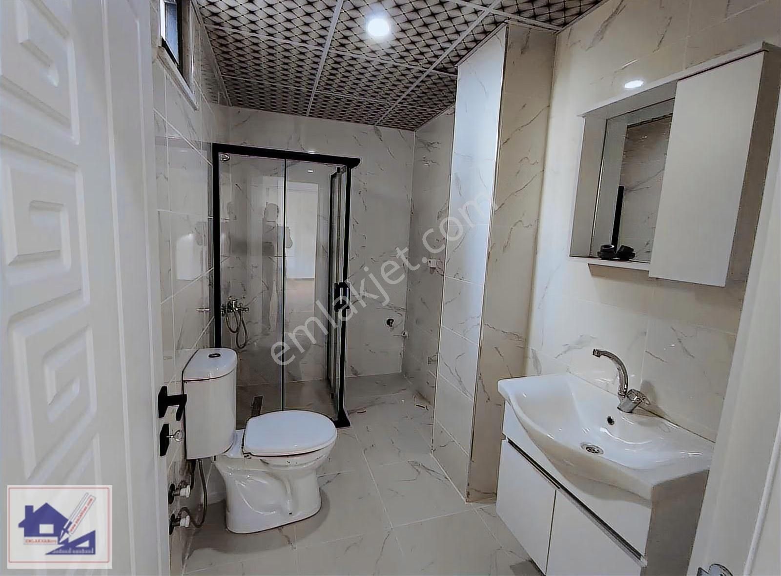 Emlakhan Gyd Fevzipaşa'da Merkezi Konumda Kiralık 1+1 Daire