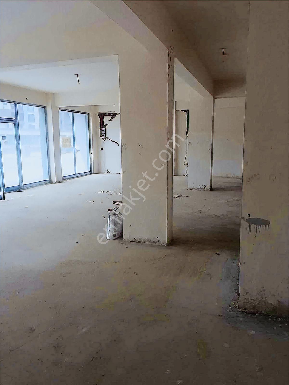 G A Dan Balkan Bulvara Cephe Kiralık Ticari Mülk - Görsel 8