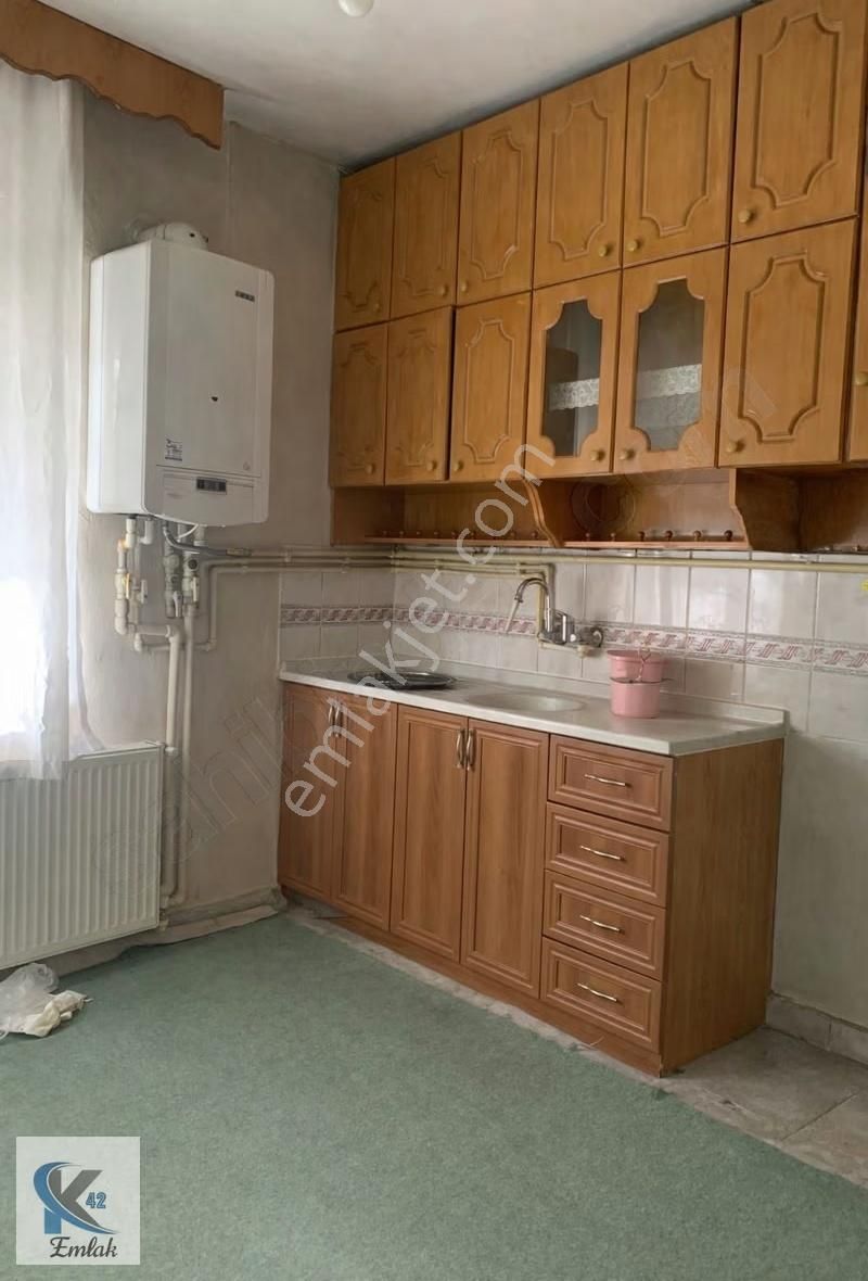 Kule 42 Emlak'tan Fatih Işıklar'da Satılık 2+1 Daire