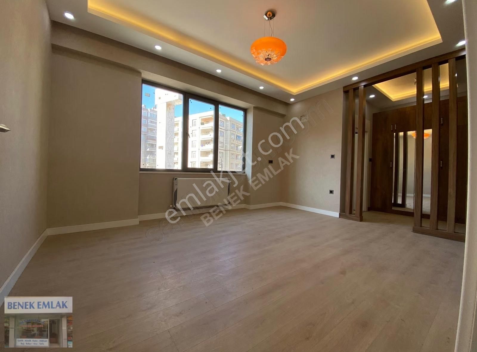 Şenevler'de Lüks Sıfır Daireler: 4+1, 200m², Site İçinde - Görsel 26