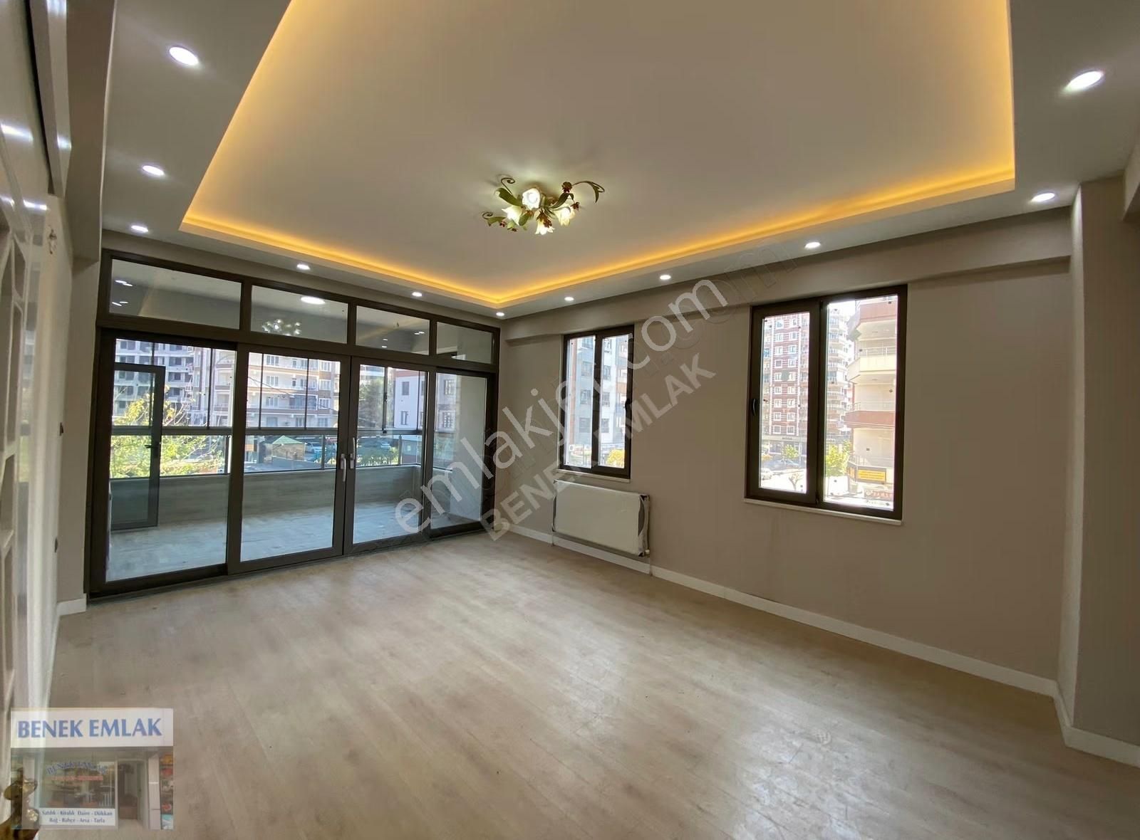 Şenevler'de Lüks Sıfır Daireler: 4+1, 200m², Site İçinde - Görsel 16