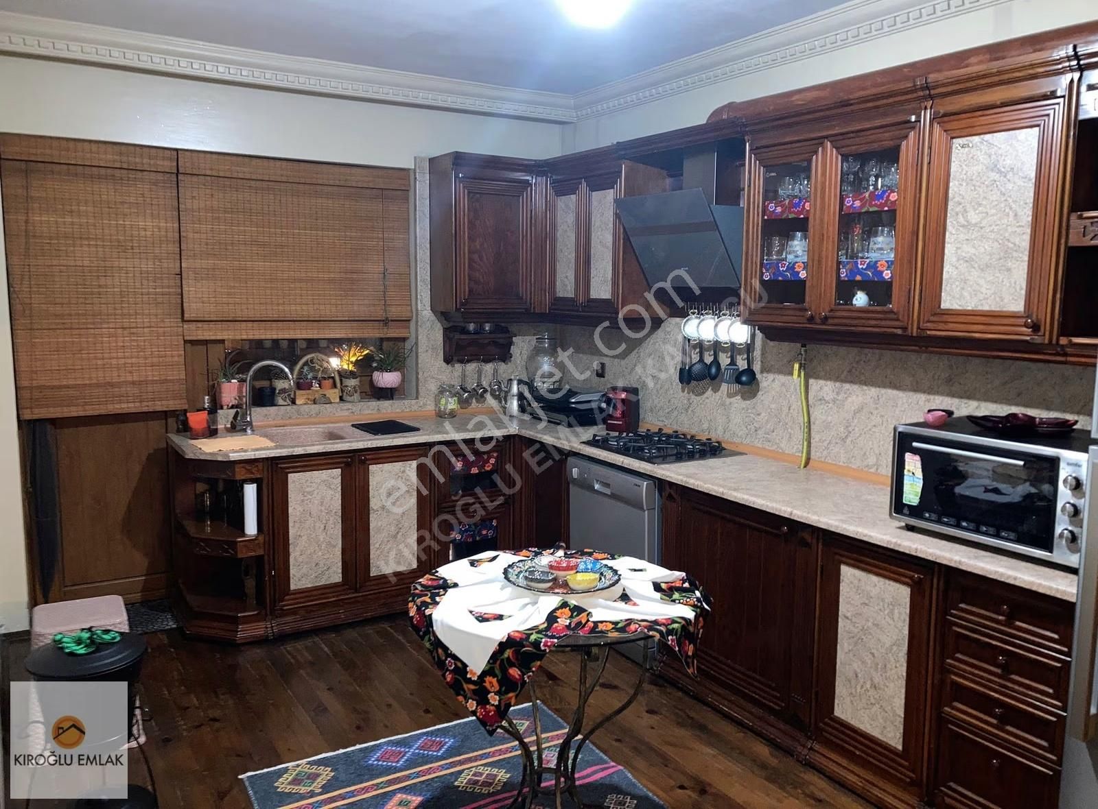 Karasu Yalı Mahallesinde Geniş Kullanımlı 4+1 Satılık Dubleks - Görsel 4