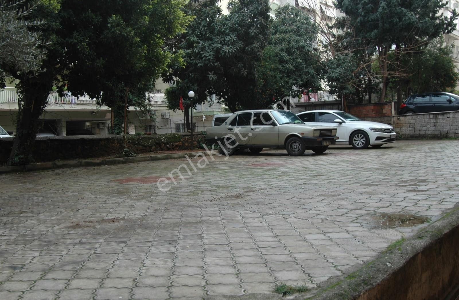 Antalya Muratpaşa Turgurt Reis Caddesi 1 Kat 135m2 25.000tl - Görsel 2