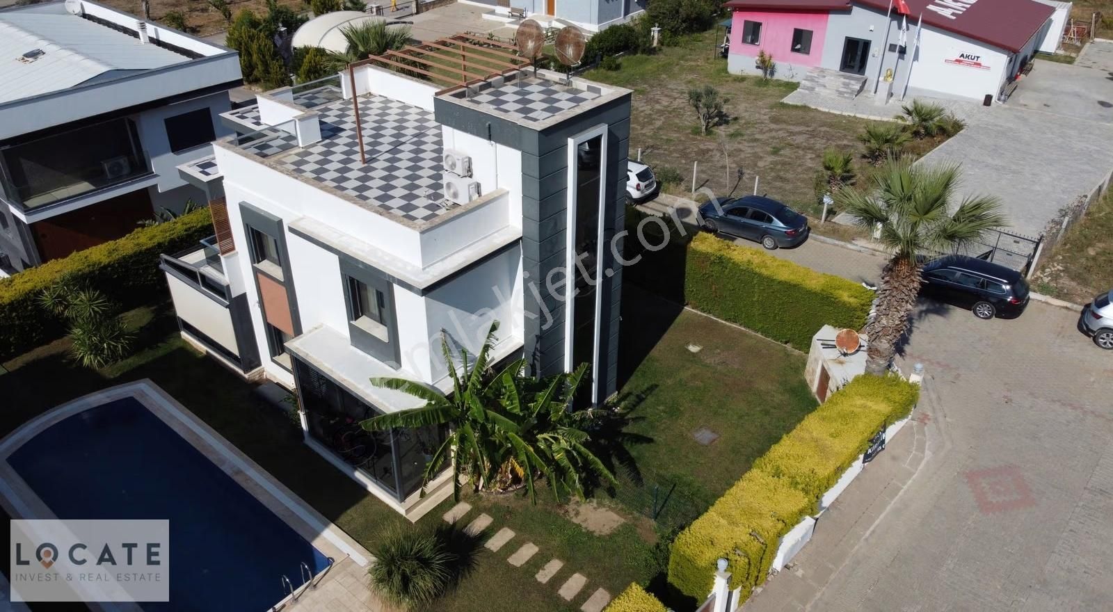 Locate'den Casamia Sitesi'nde Tam Müstakil Havuzlu Lüks Villa - Görsel 22