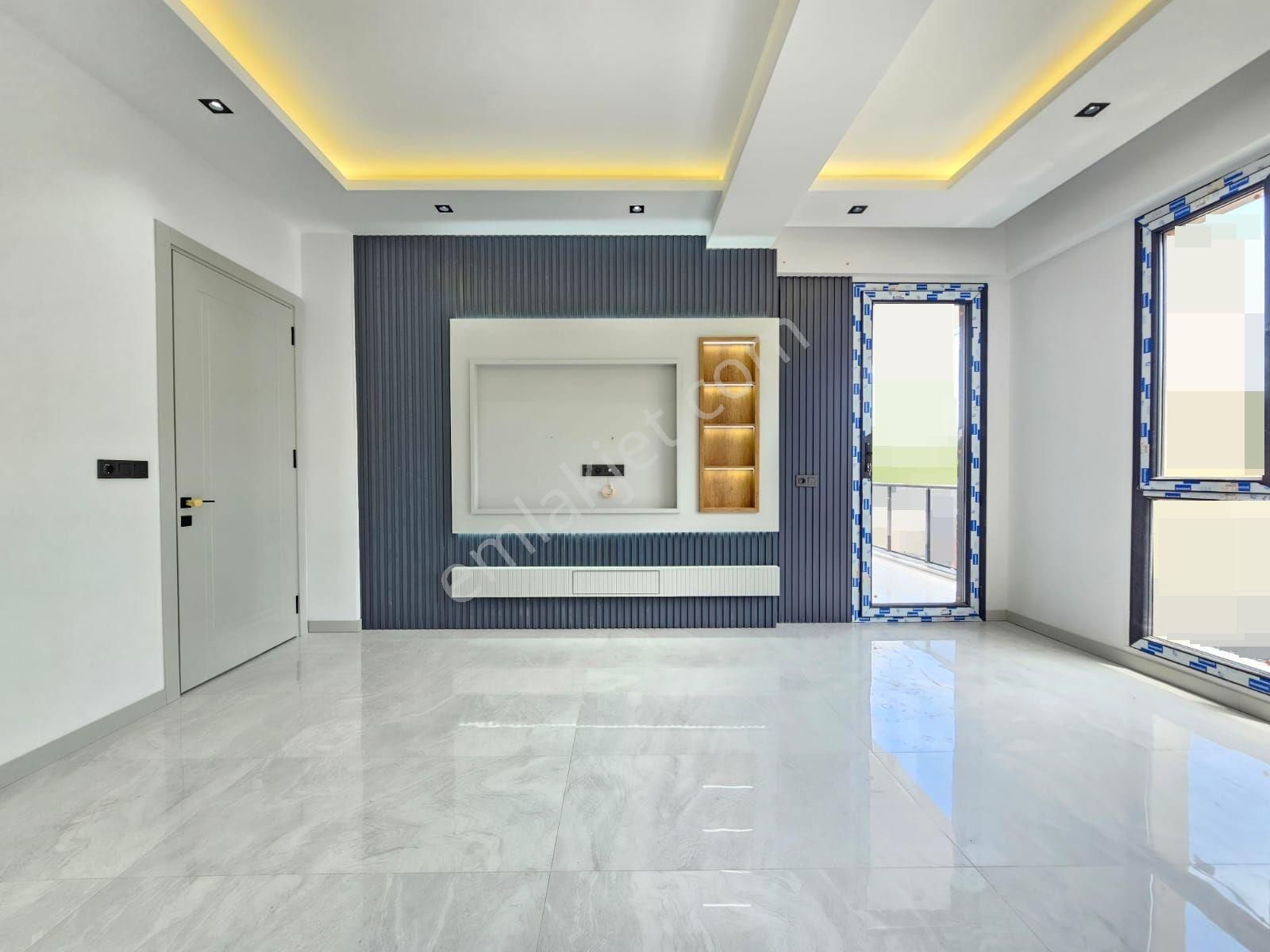 Denizli Şemikler De 2+1 Giyinme Odalı Ultra Lüks İşçilikte Satılık Son İki Daire