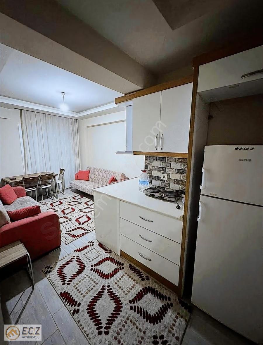 Ecz Den Satılık 1+1 Eşyalı Balkonlu Merkezi Konum Kurtuluş Mah - Görsel 5