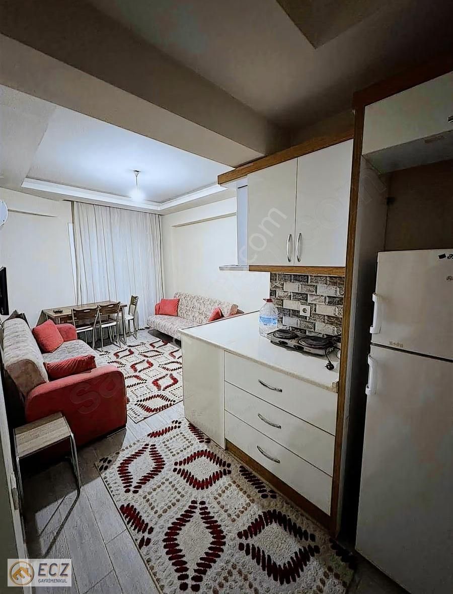Ecz Den Satılık 1+1 Eşyalı Balkonlu Merkezi Konum Kurtuluş Mah - Görsel 4