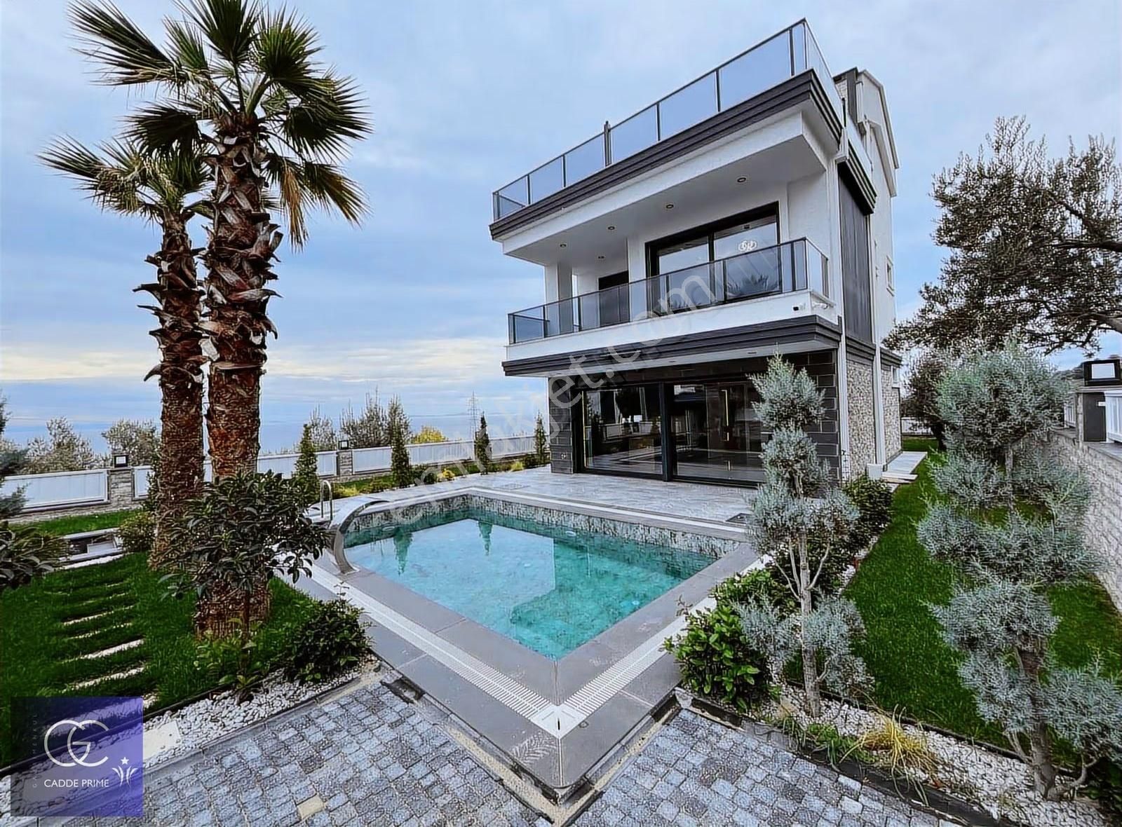 Cadde'den Tam Mustakil 5+1 Havuzlu Deniz Manzaralı Eşsiz Villa - Görsel 32